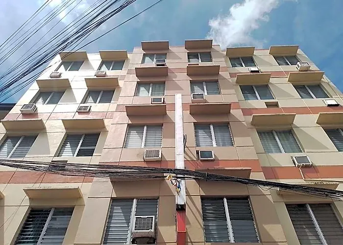 Hotel Bgc Edsa 3*